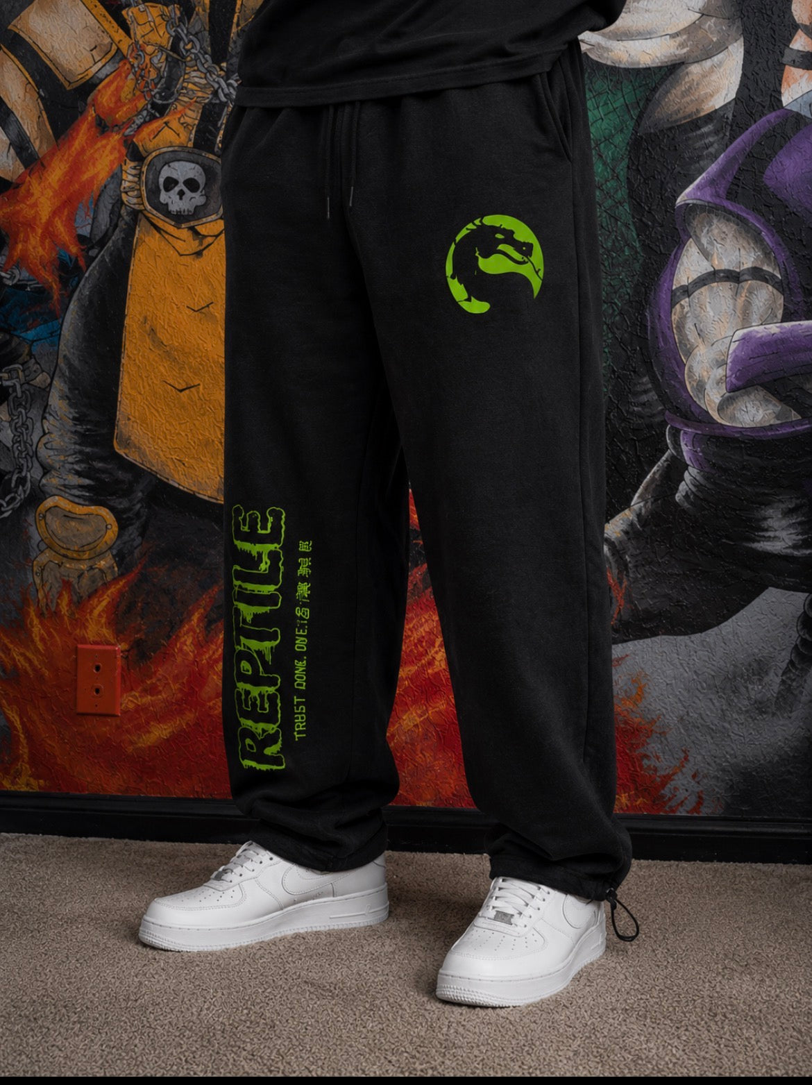 Reptile Throne Sweatpants